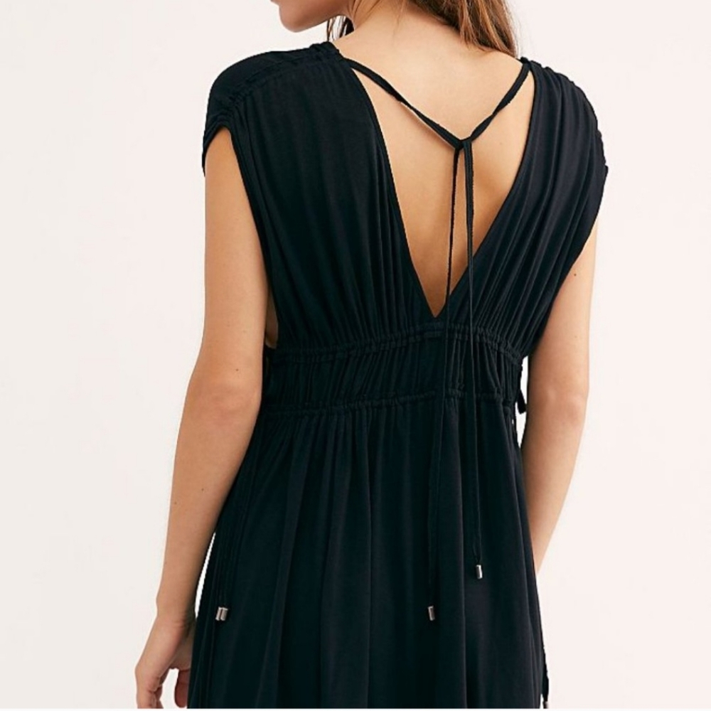 Free people aries deep V top NWT size XS